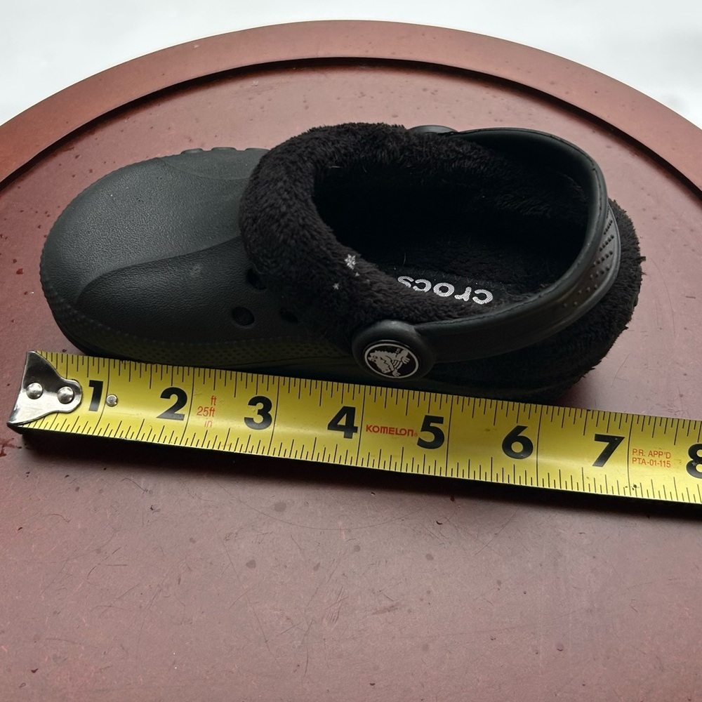 Crocs Blitzen Black Removable Fleece Liner | Little Kid Size 9 - Picture 8 of 8
